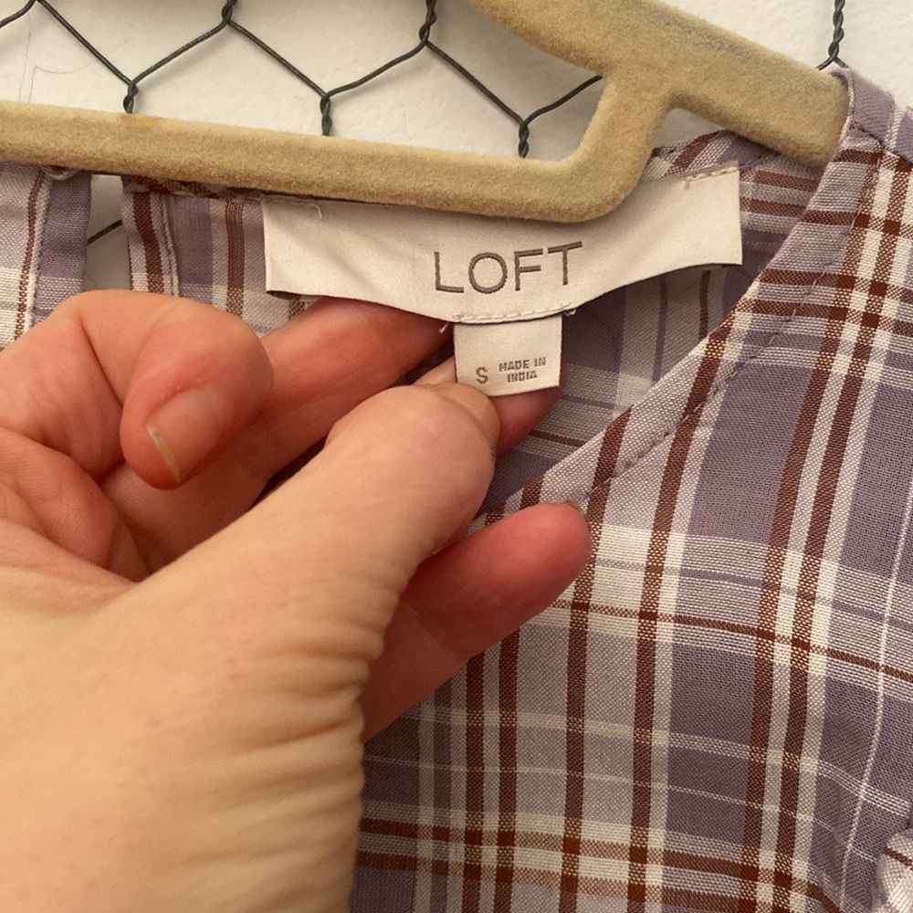LOFT Plaid Ruffle Top - Picture 5 of 10